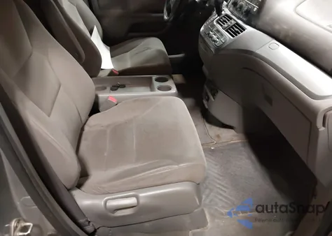 2010 Honda Odyssey Ex z USA, uszkodzony, nr VIN 5FNRL3H51AB004111